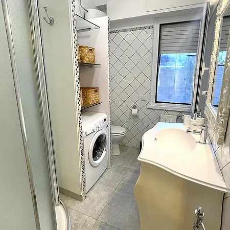 La Casa Libre Metro A Colli Albani 350 m-2